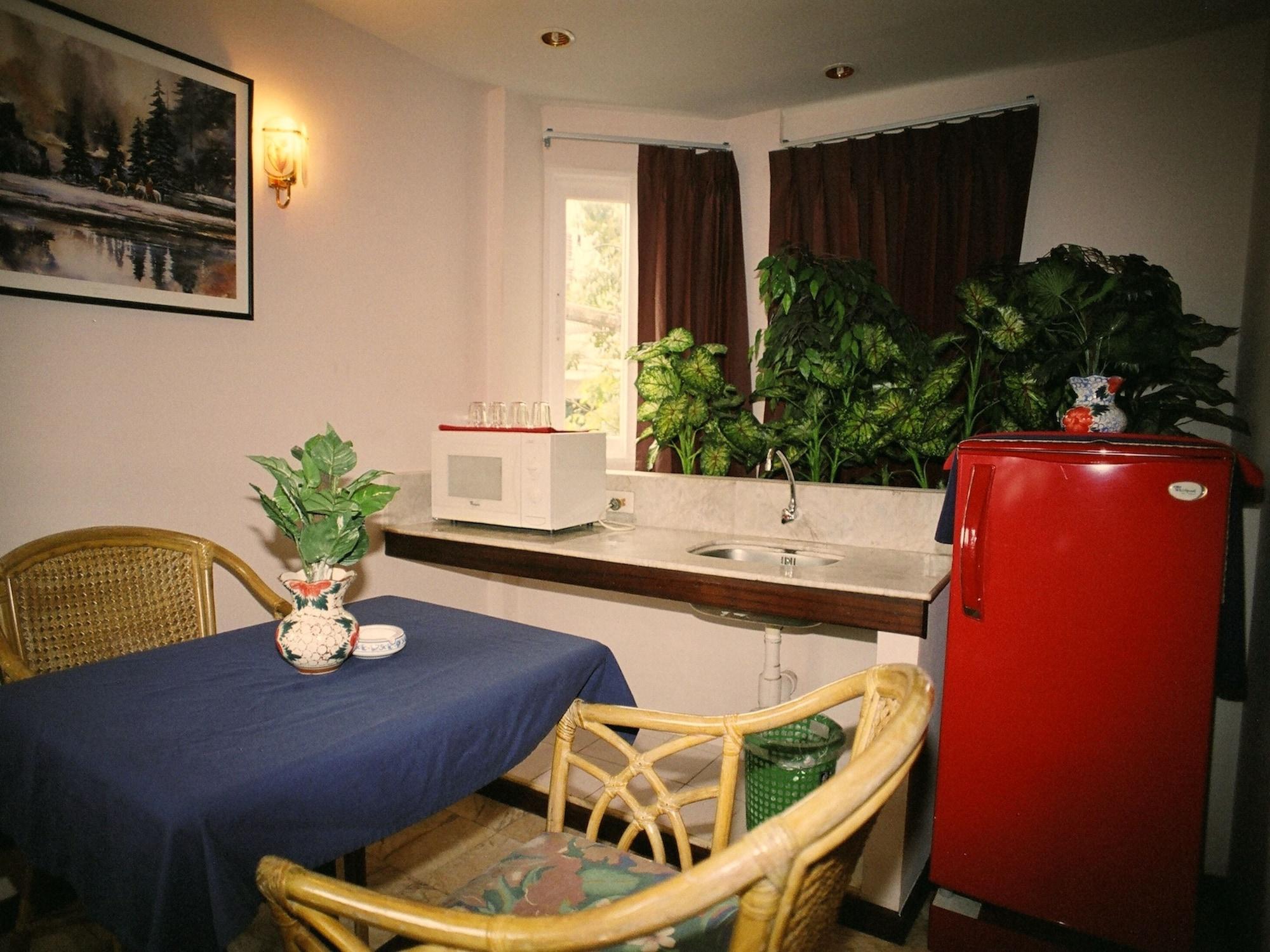 Paradise Inn Karon Екстериор снимка