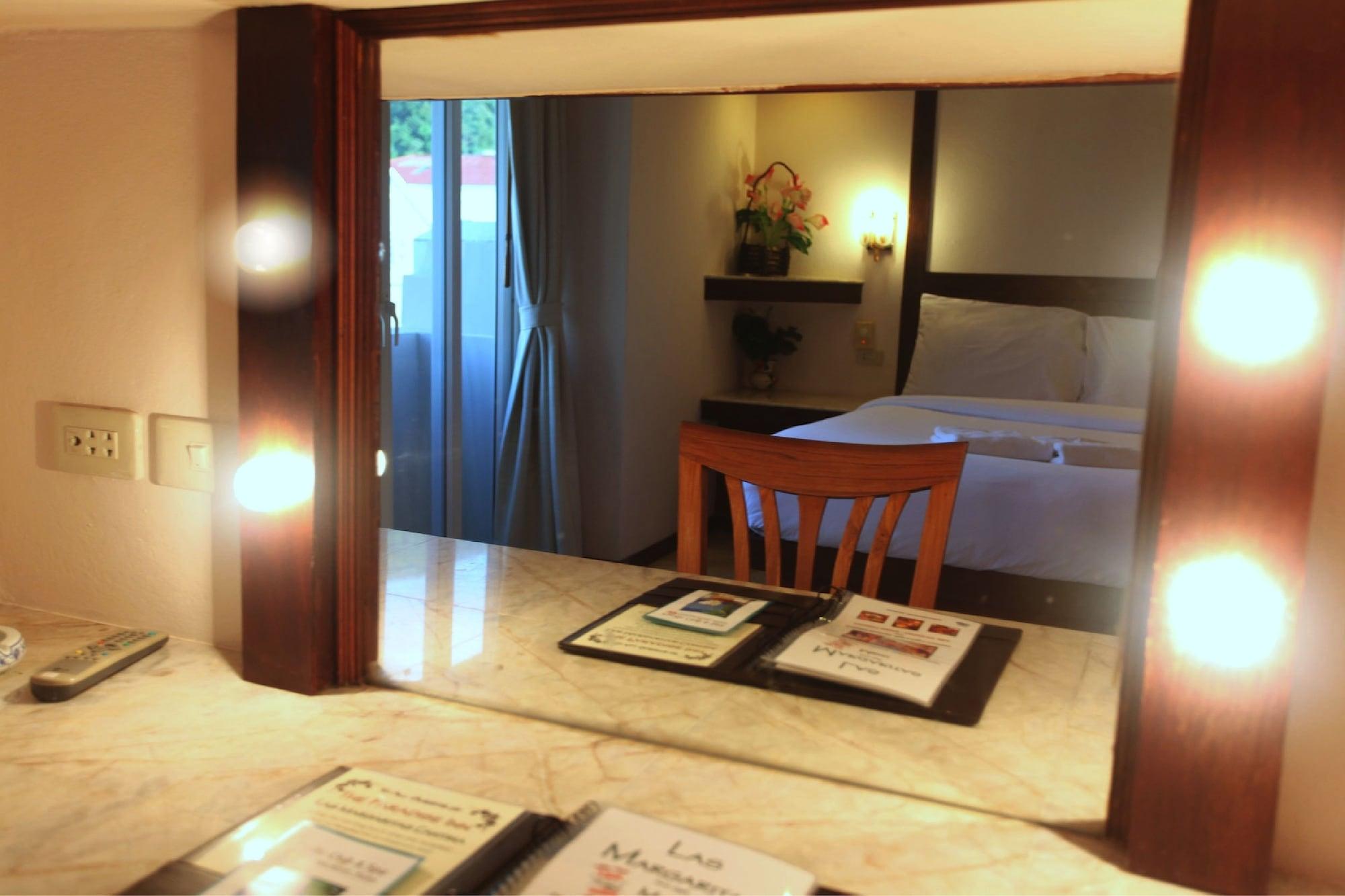 Paradise Inn Karon Екстериор снимка