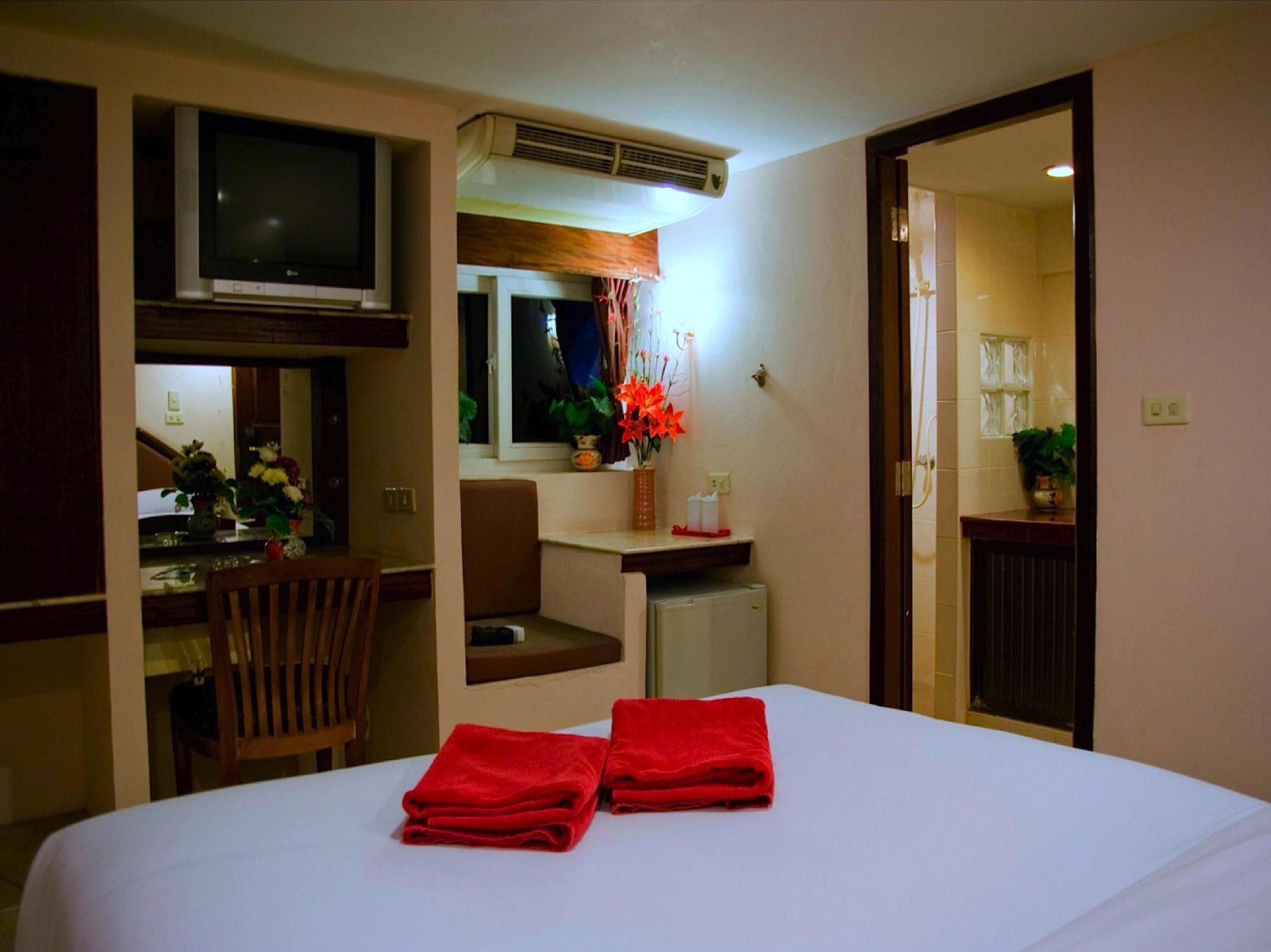 Paradise Inn Karon Екстериор снимка