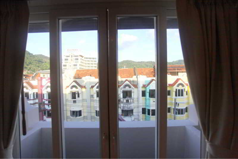 Paradise Inn Karon Екстериор снимка